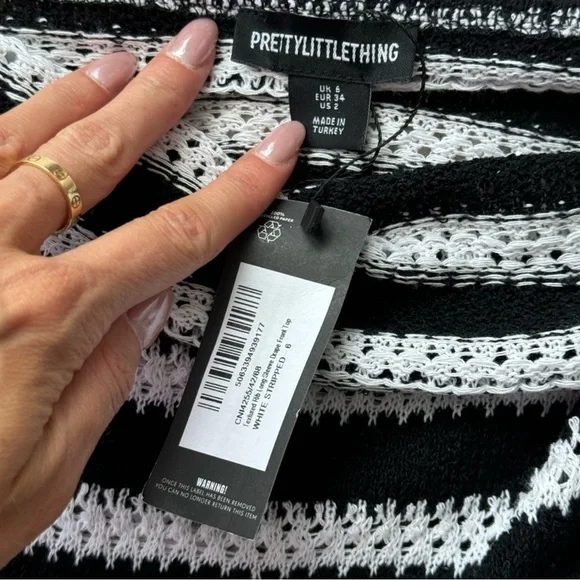 PrettyLittleThing Black and White Striped set - Picture 6 of 11